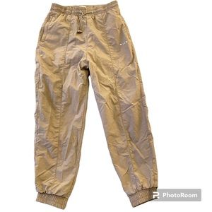 Wilo Pants Joggers Size XS Tan Parachute Pants Like New Comfortable Tie Waist